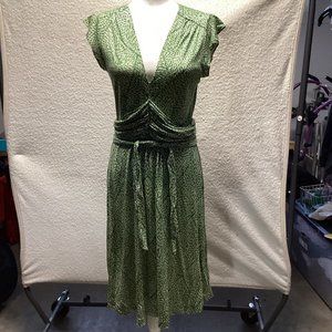 Banana republic size M white/green dress